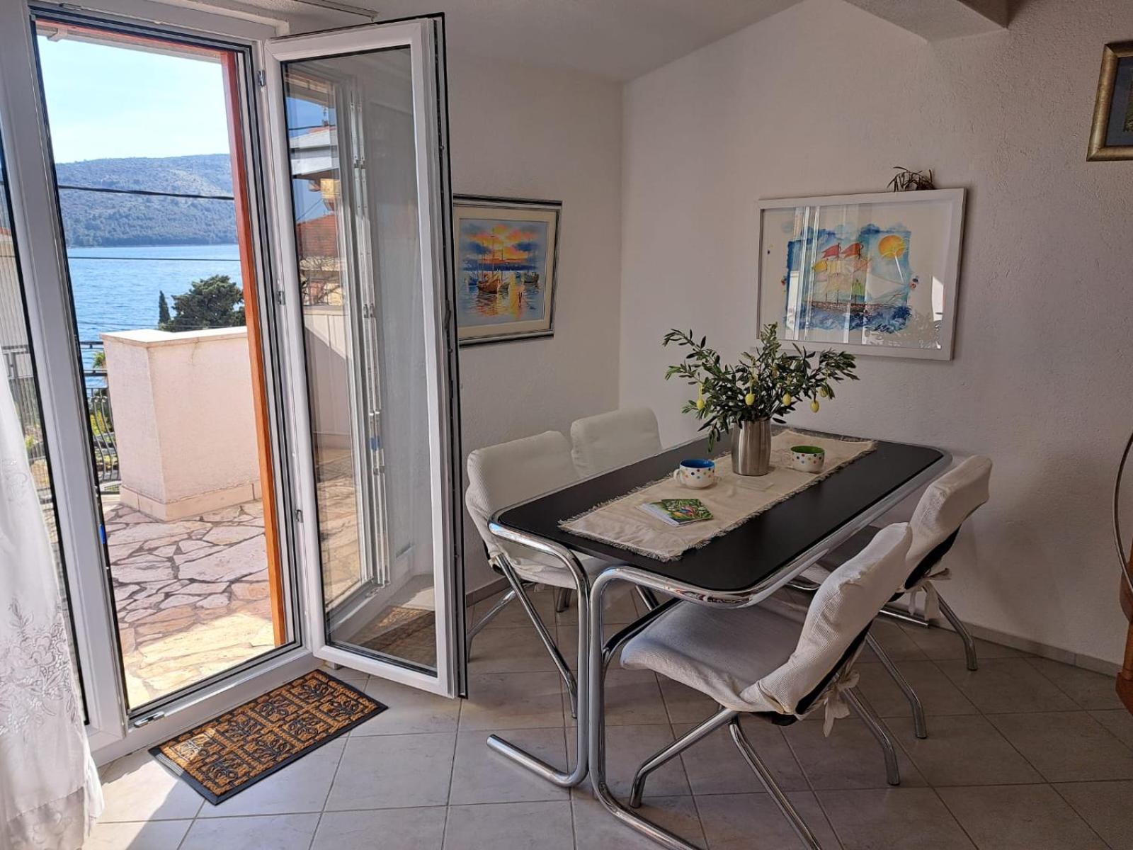 Villa Apartments Oliva Seget Vranjica Eksteriør bilde