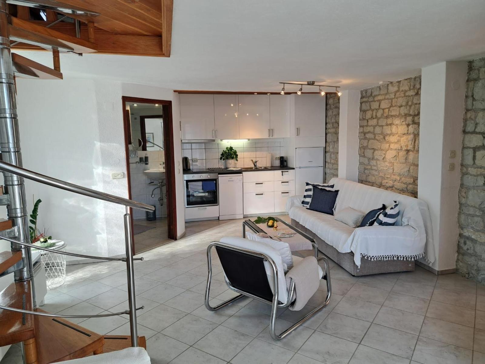 Villa Apartments Oliva Seget Vranjica Eksteriør bilde